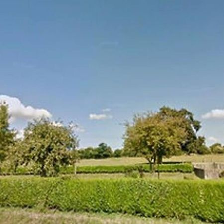 Gite Spacieux Et Chaleureux Sainte-Mère-Église Exterior foto